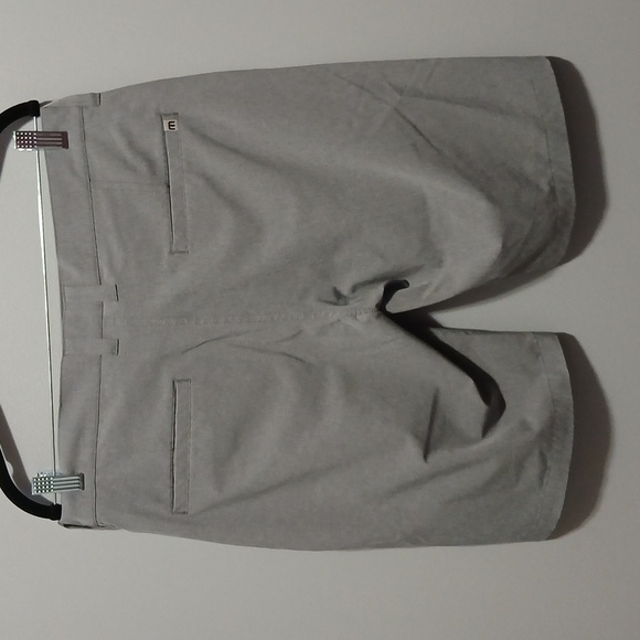 Travis Mathew Shorts "Beck" Mens 32 Comfort Golf Athleisure - Picture 4 of 5